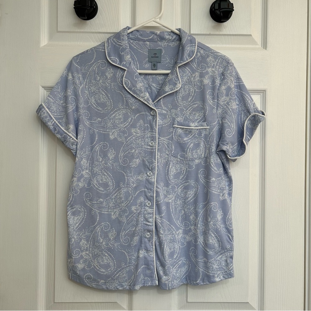 Jane and Bleecker Periwinkle Paisley Pajama Top